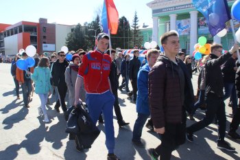 Первомайская демонстрация трудящихся Орджоникидзевского района
