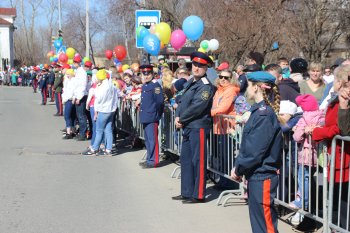 Первомайская демонстрация трудящихся Орджоникидзевского района