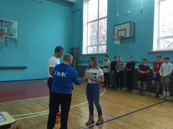 Соревнования по дартсу