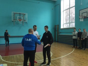 Соревнования по дартсу