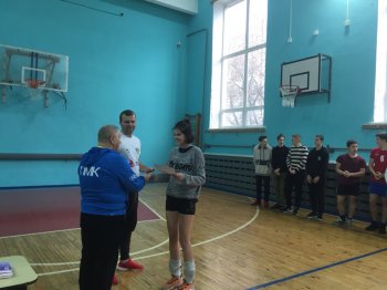 Соревнования по дартсу
