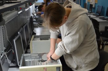 «Лучший техник по компьютерным системам»